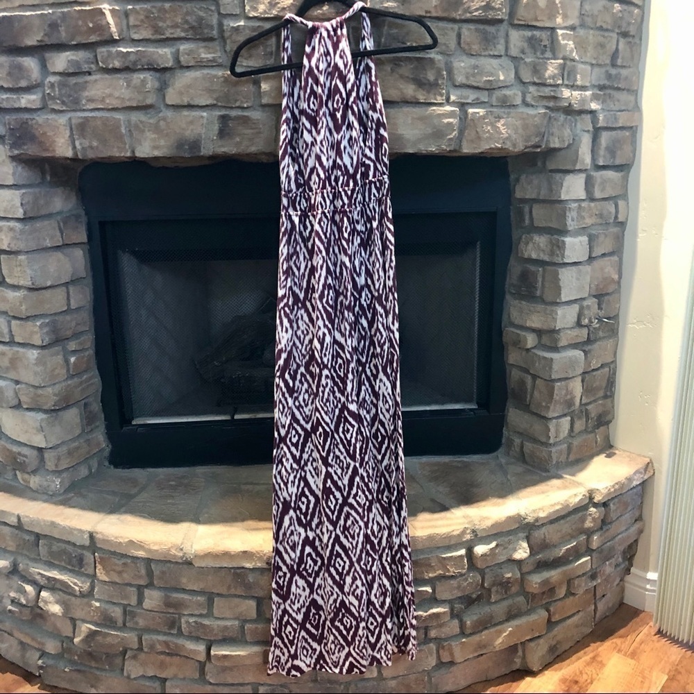 NWT Iris Basic eggplant purple and white tribal padded maxi dress. Large